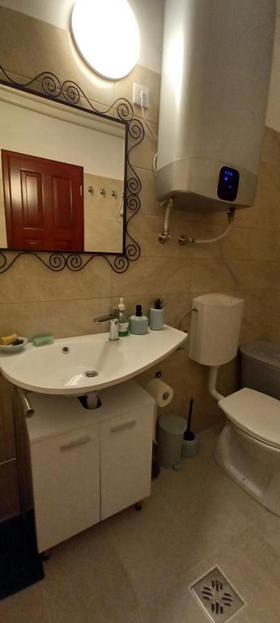 Megyeri Apartman Pocsmegyer Luaran gambar